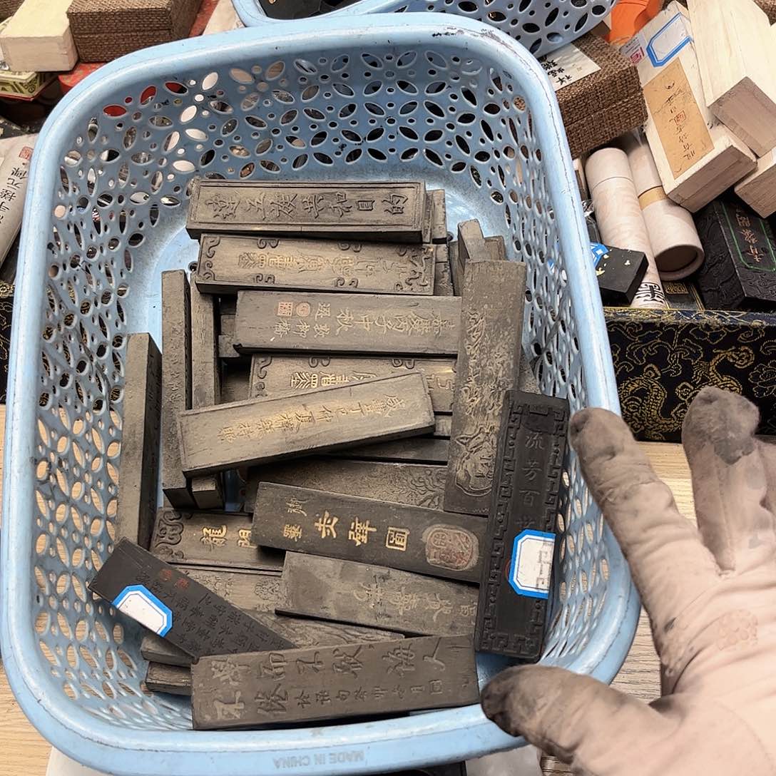 哈哈哈哈哈刚刚17条