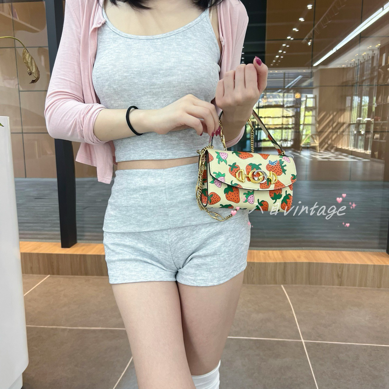 95新 GUCCI/古驰 珍甄 zumi小草莓斜挎包 41263