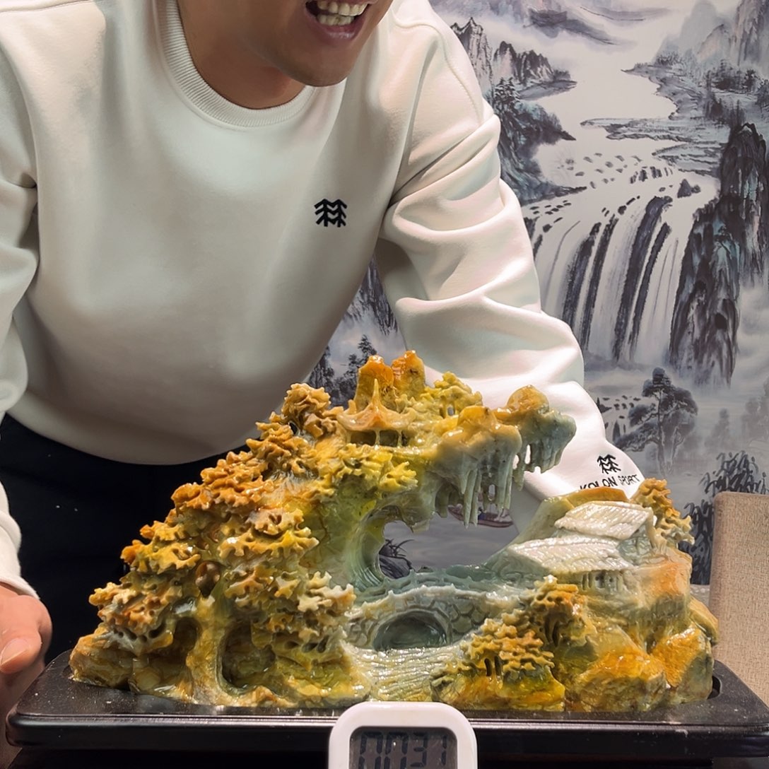 用***8玉玉摆件多色带底座