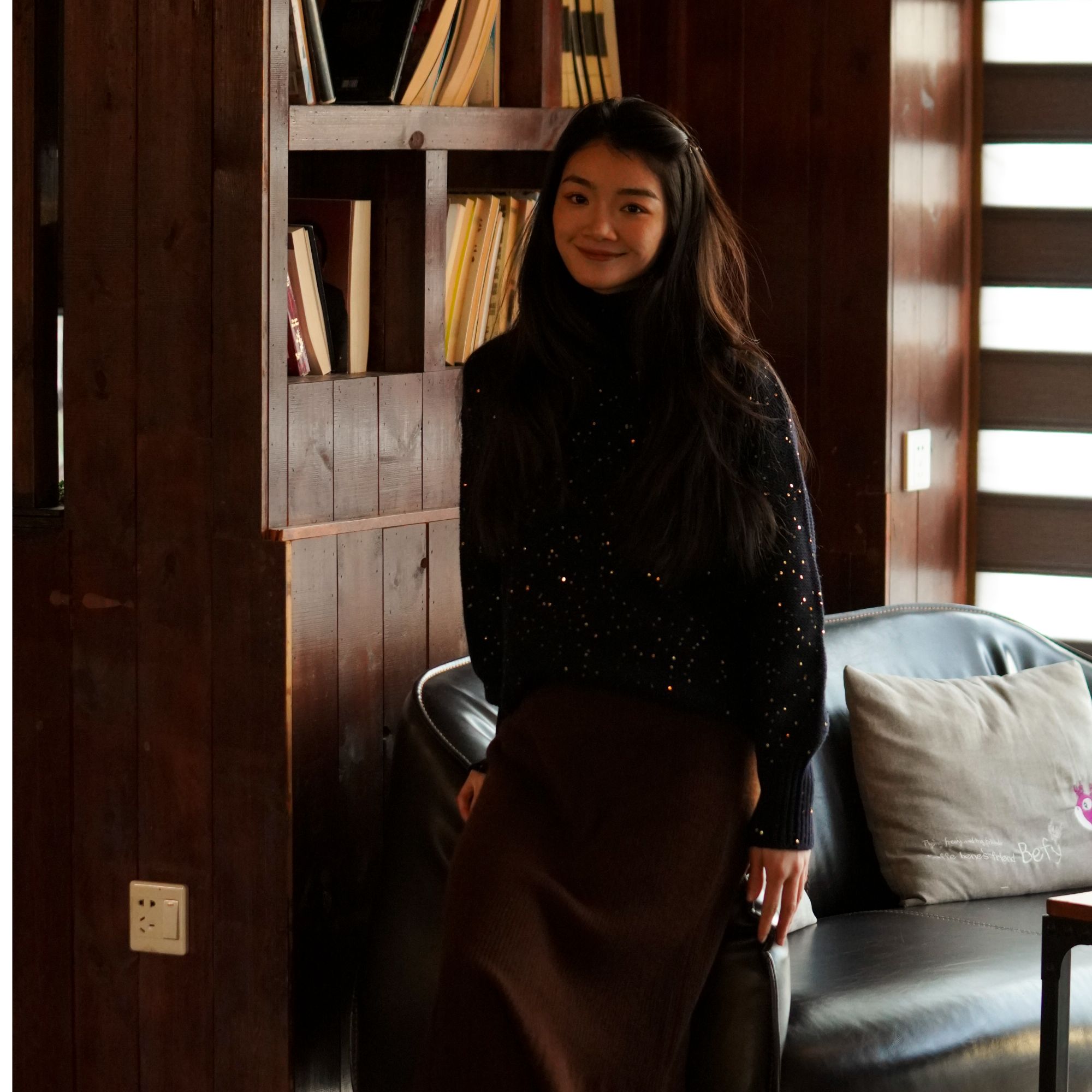 CHUN·「维多利亚亮片针织衫」时尚百搭韩版休闲文艺气质设计感减龄