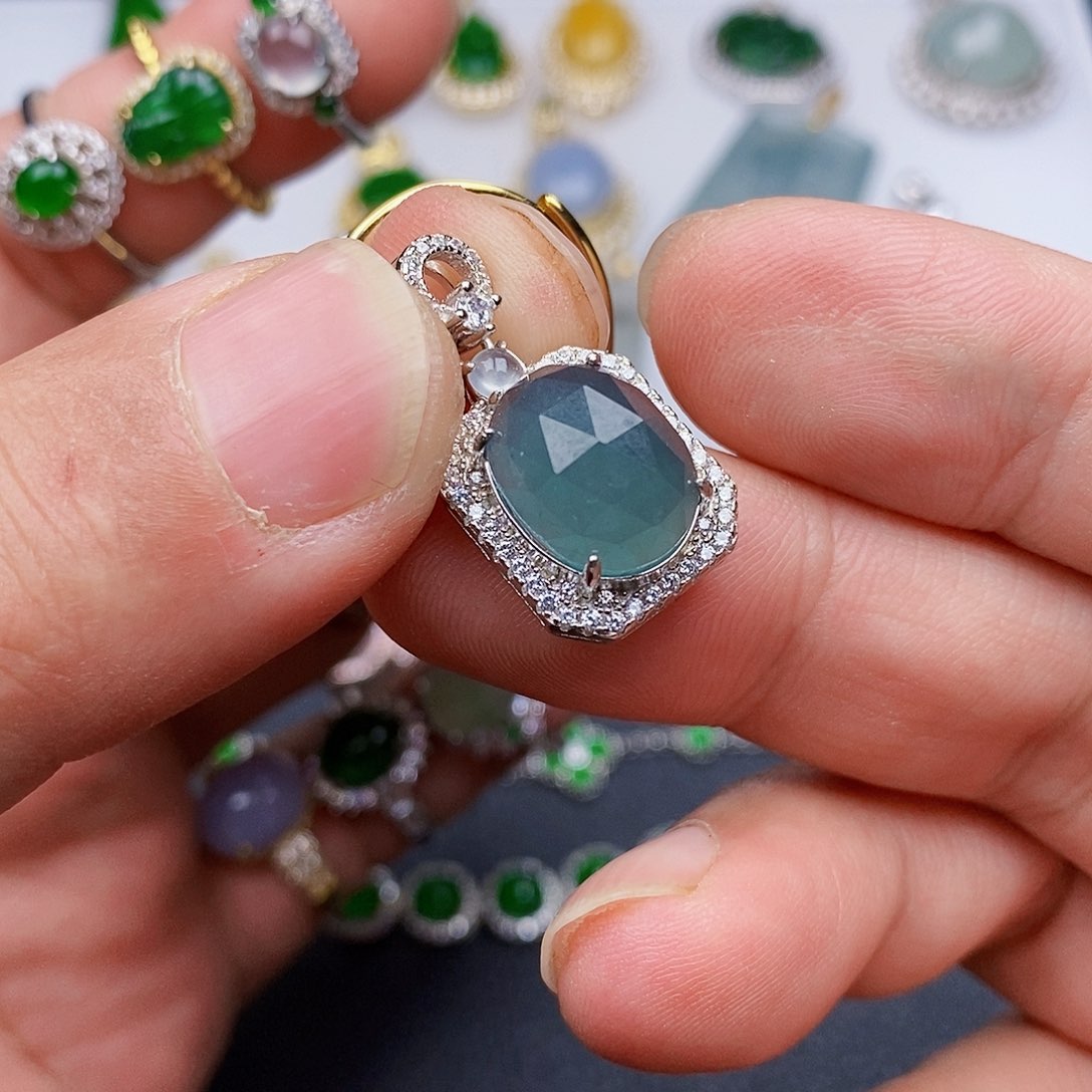 翡翠颈饰银S925镶嵌项链