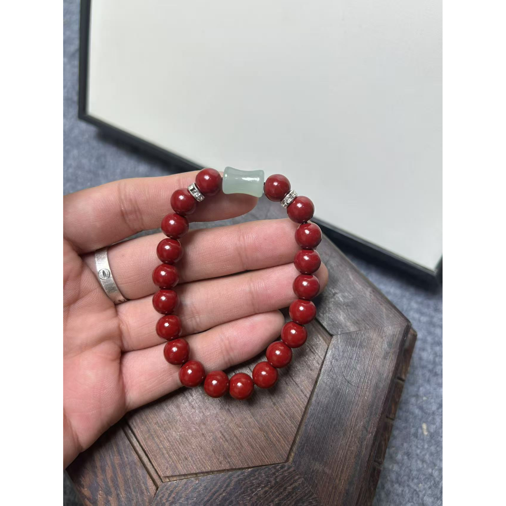 B019 朱砂玉单圈 精品手串
