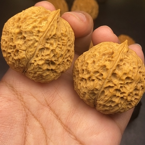 文玩核桃把件42尺寿桃