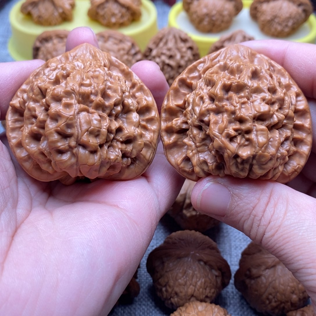 文玩核桃把件52.5全品麒麟纹官帽