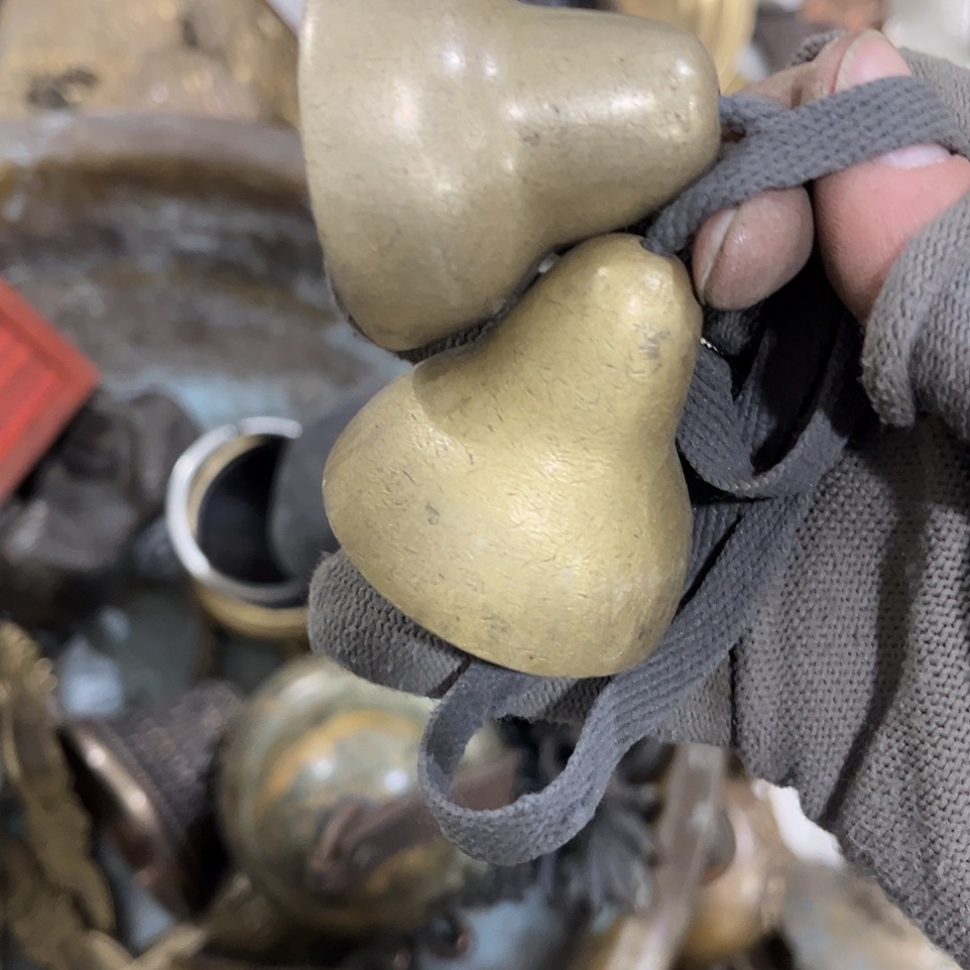 薄***波闪电购铜摆件工艺品