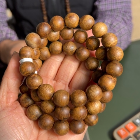 沉香手串白棋12克卡1.3多样性发1条