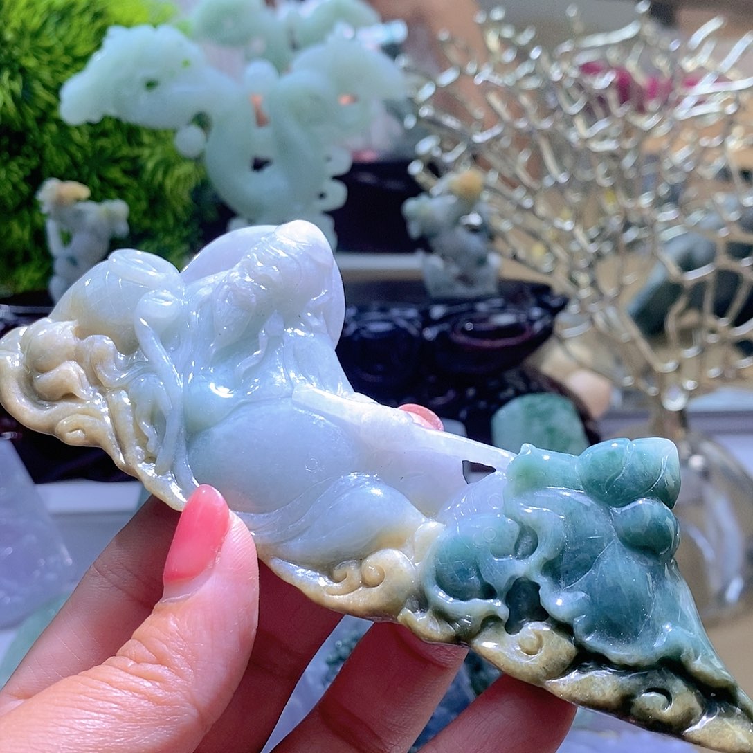 【闪购商品】翡翠未镶嵌颈饰鱼翁