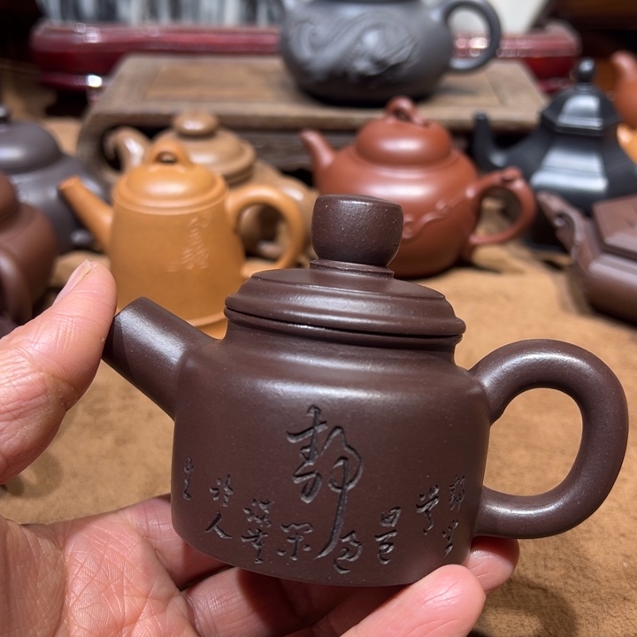 紫砂茶壶忠****练宜兴紫砂