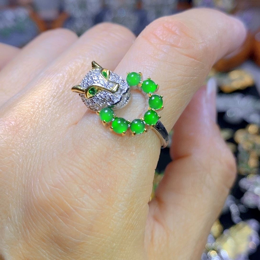 翡翠颈饰银S925镶嵌天然翡翠