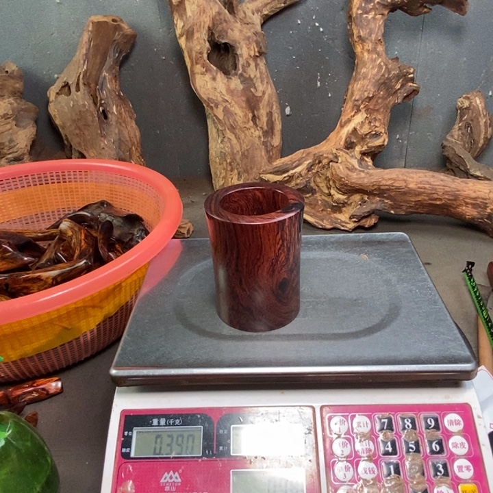 牛***愚黄花梨/降香黄檀海南黄花梨