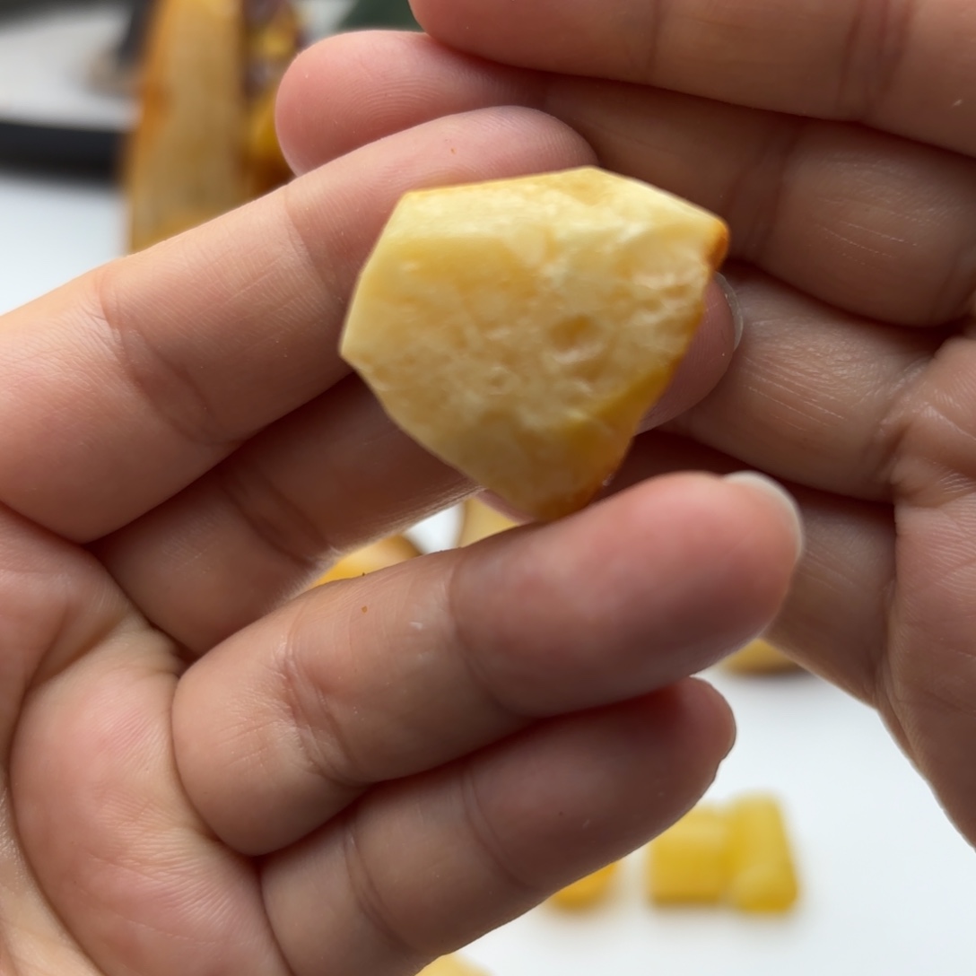 定制琥珀未镶嵌8****8琥珀