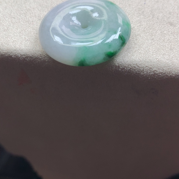 翡翠颈饰未镶嵌吊坠