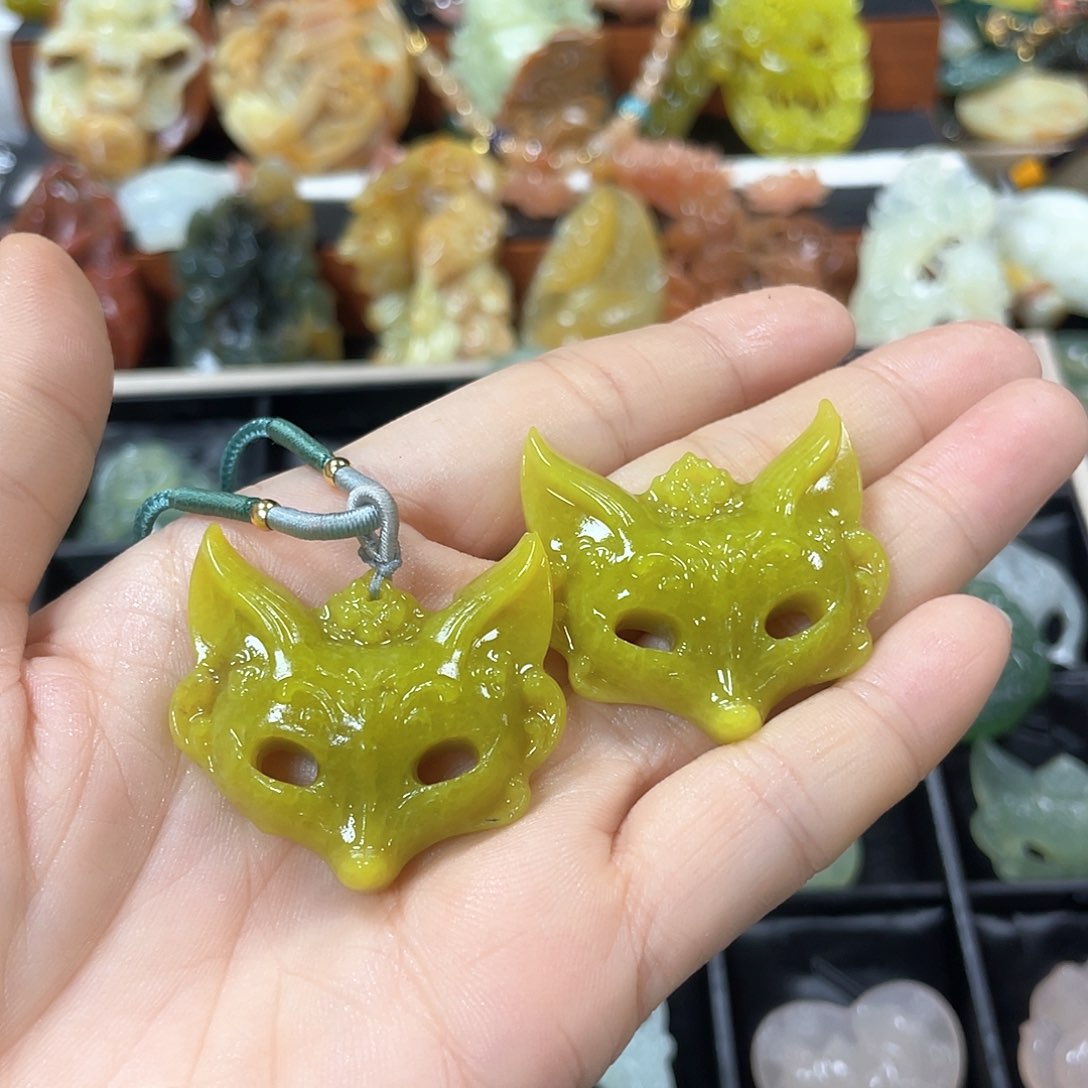 蛇纹石玉颈饰未镶嵌多样性发货拍一发一