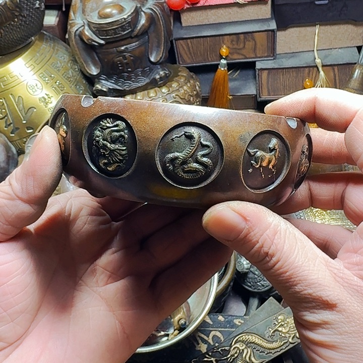 铜器摆件收收藏藏