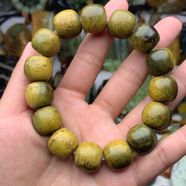 岫岩河磨玉（透闪石质玉）手串未镶嵌