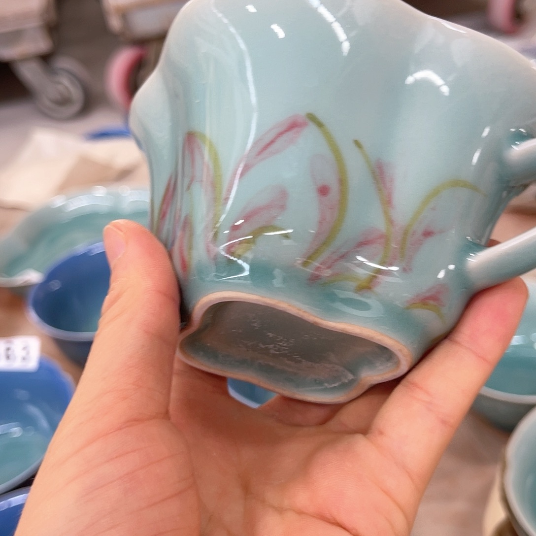 青瓷预售加底碟哈哈哈哈好久十天