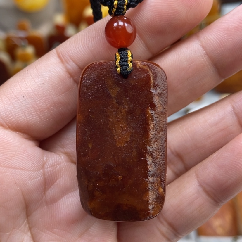 【闪购商品】琥珀颈饰未镶嵌
