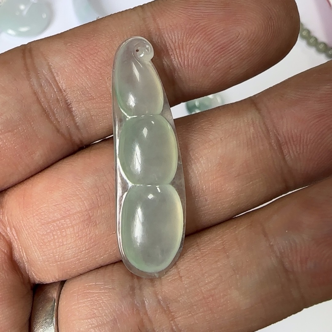 素***往翡翠未镶嵌挂件翡翠