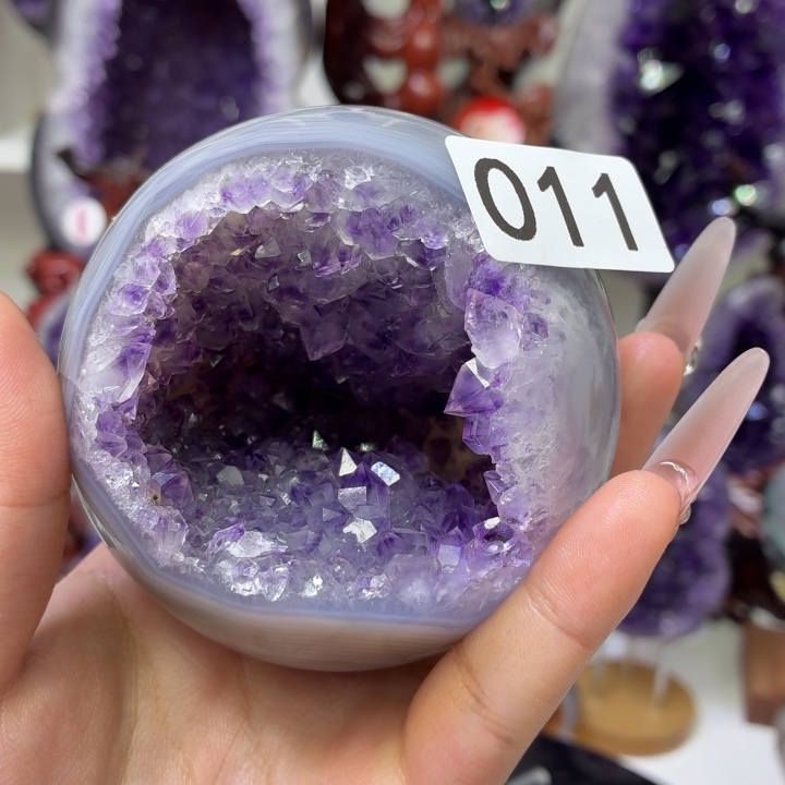 紫晶未镶嵌大型摆件（非配饰）