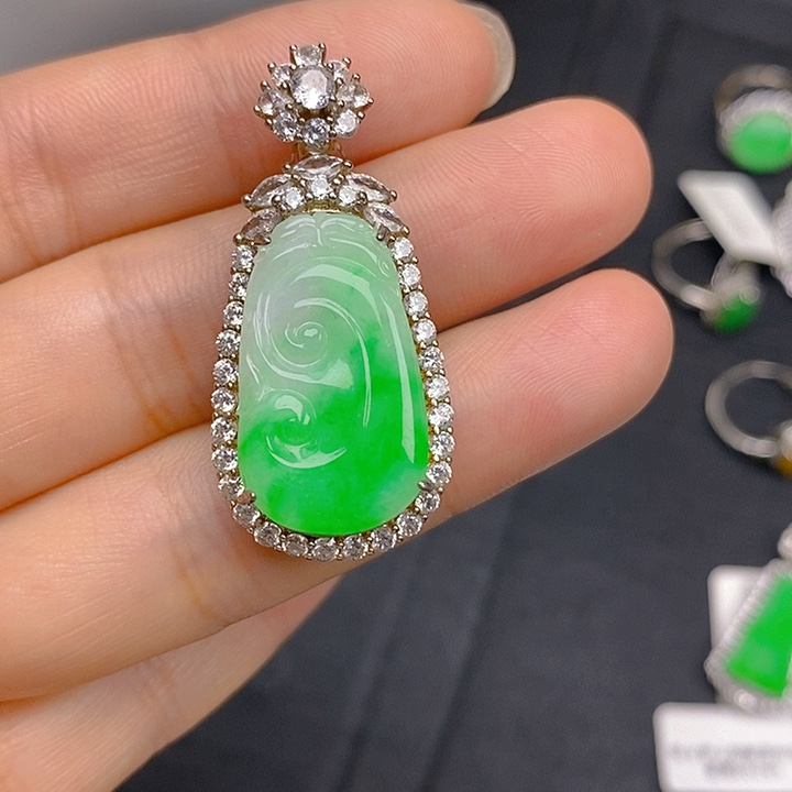 翡翠银S925镶嵌颈饰