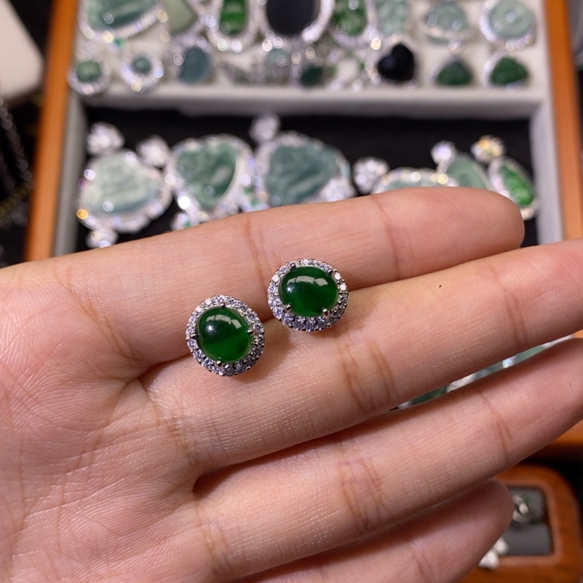 【闪购商品】翡翠颈饰未镶嵌天然