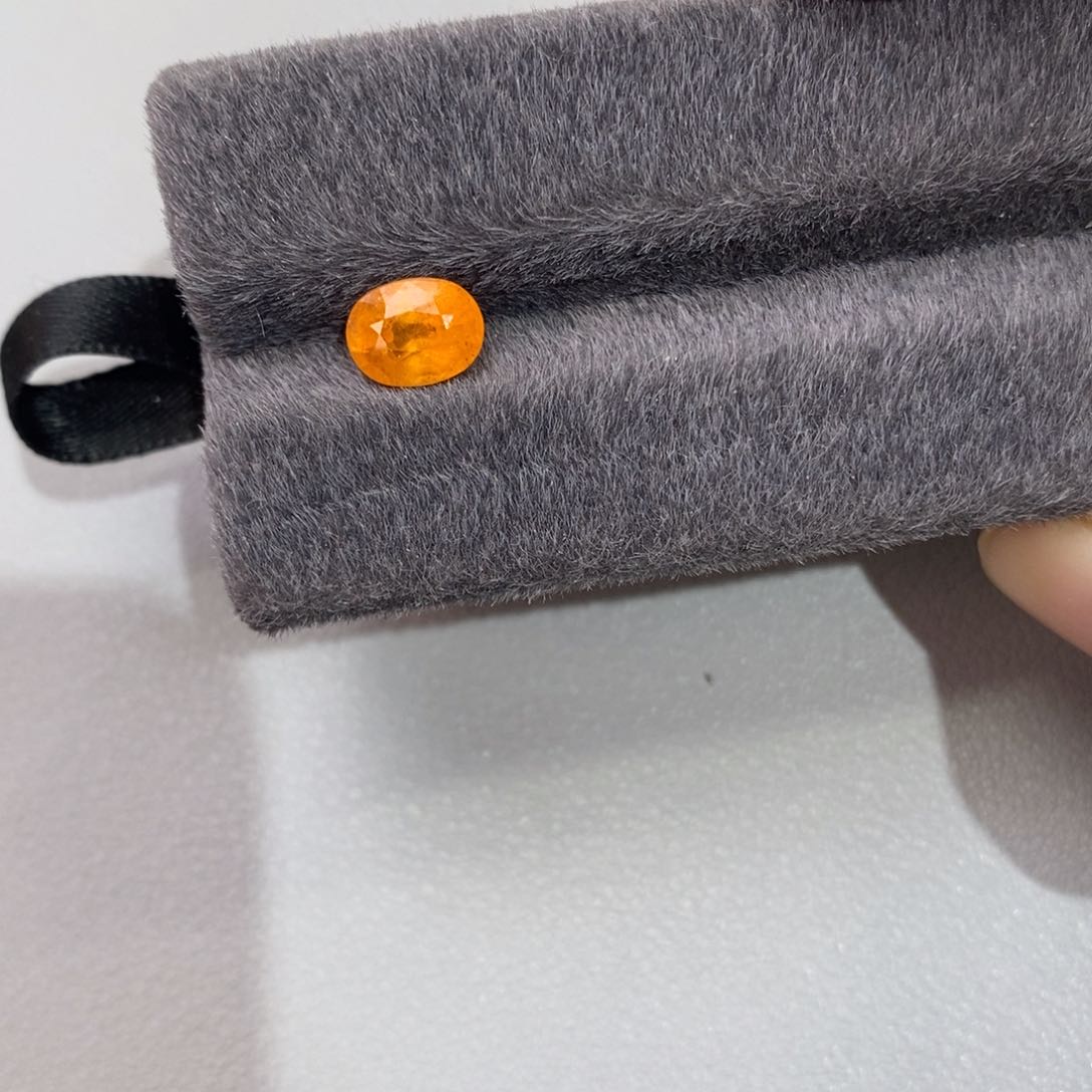 石榴石（芬达石）裸石未镶嵌2.13克拉