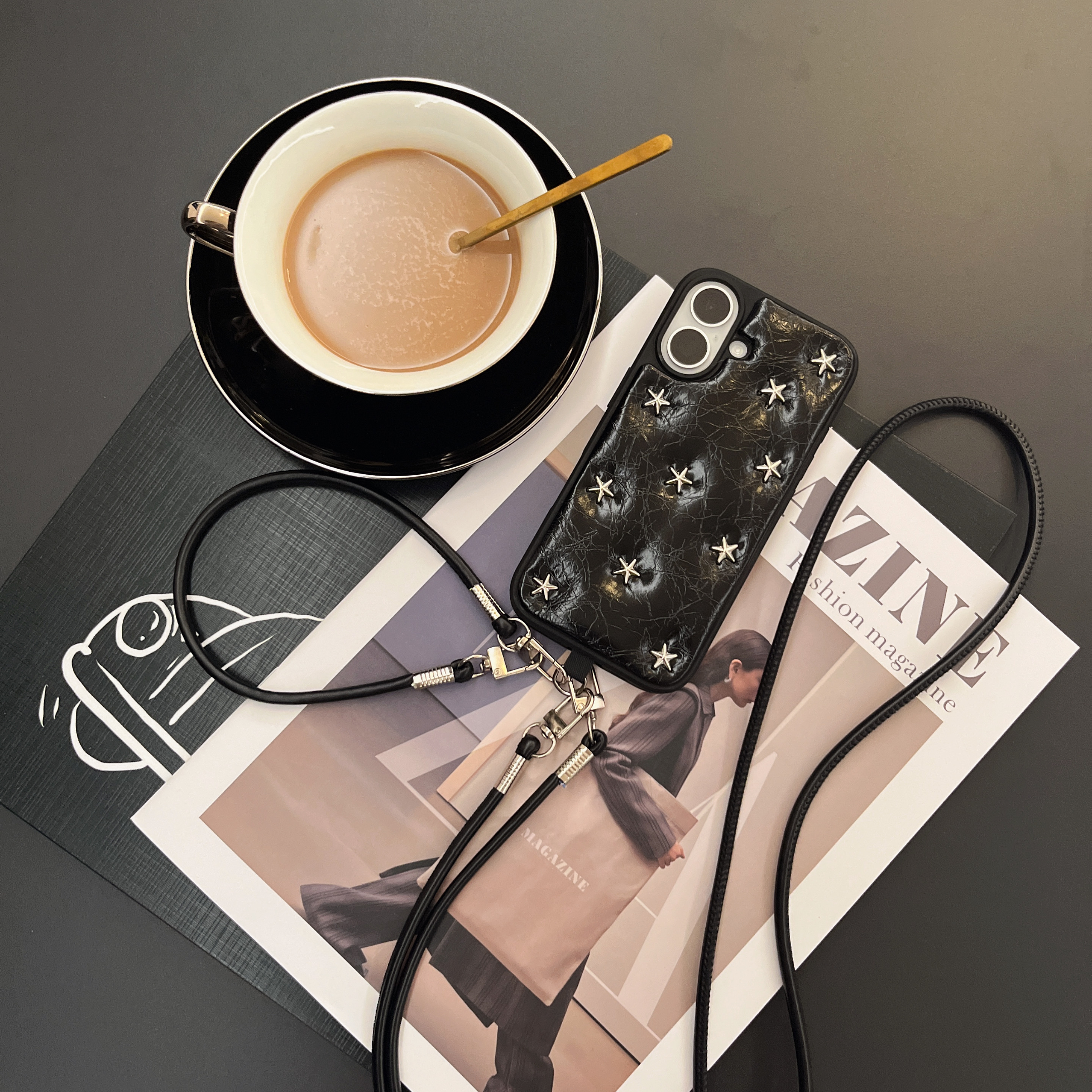 适用iPhone17Promax甜酷油蜡感黑皮银星星ins韩14Promax新手机壳