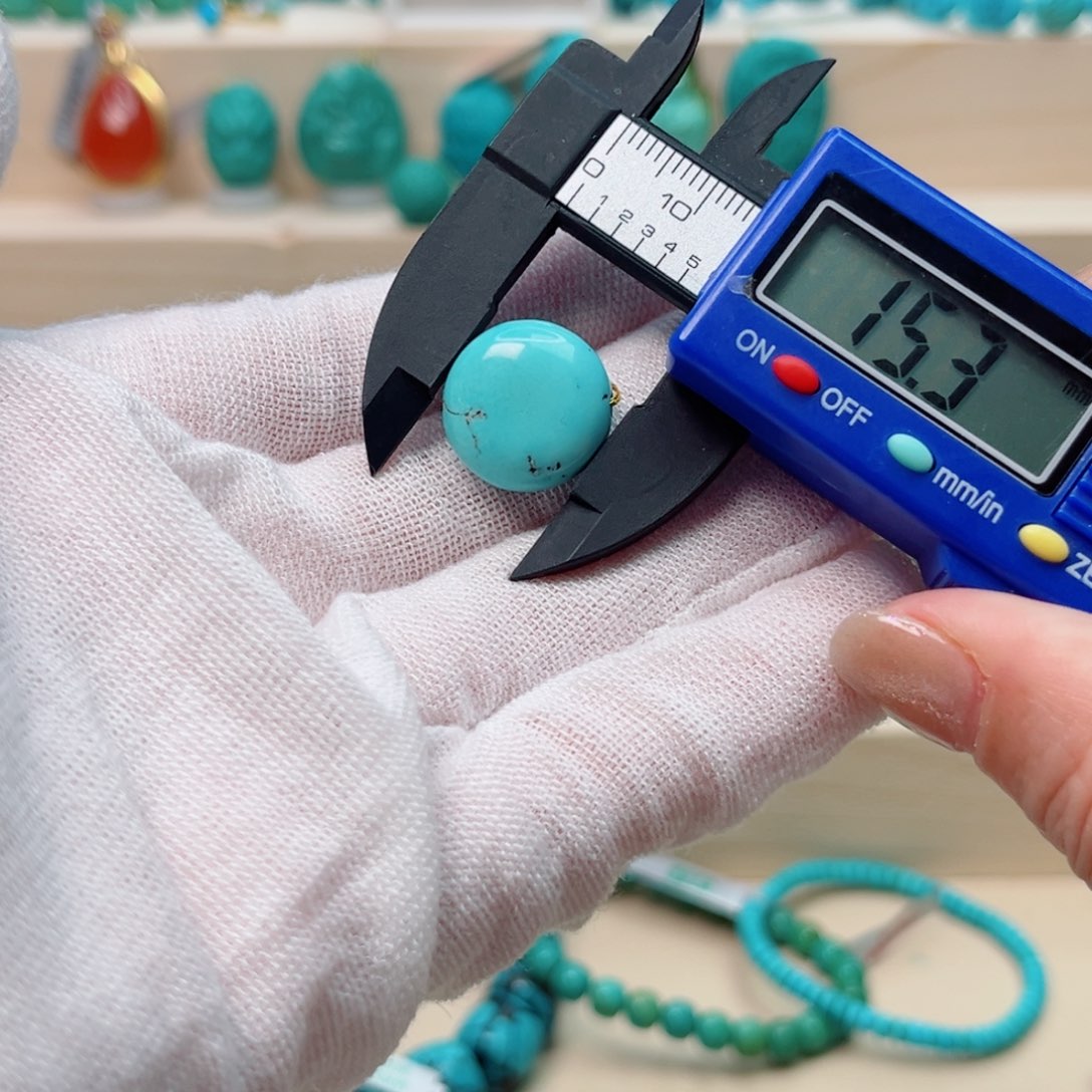 绿松石扁珠未镶嵌