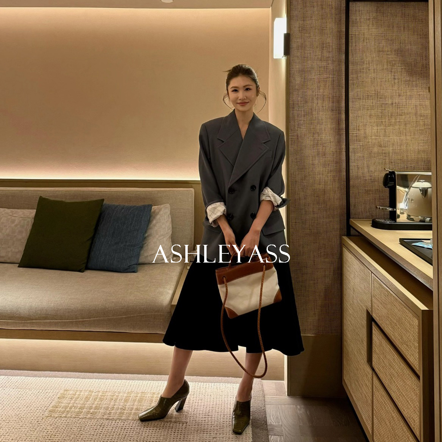 【ASHLEYASS】“双开门西装”口袋设计师双排扣西装外套LSS250324C