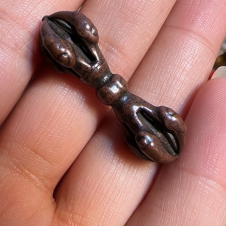 金刚杵拍………………………………