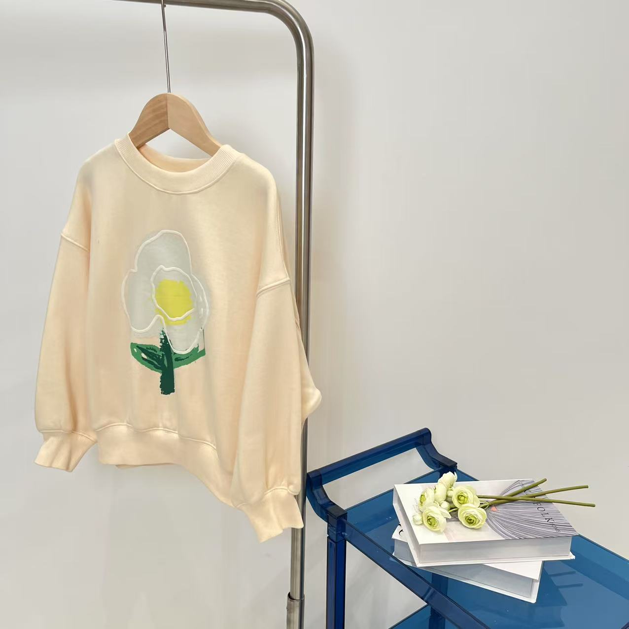 秋冬女童圆领卫衣浅杏黄 2687卓系