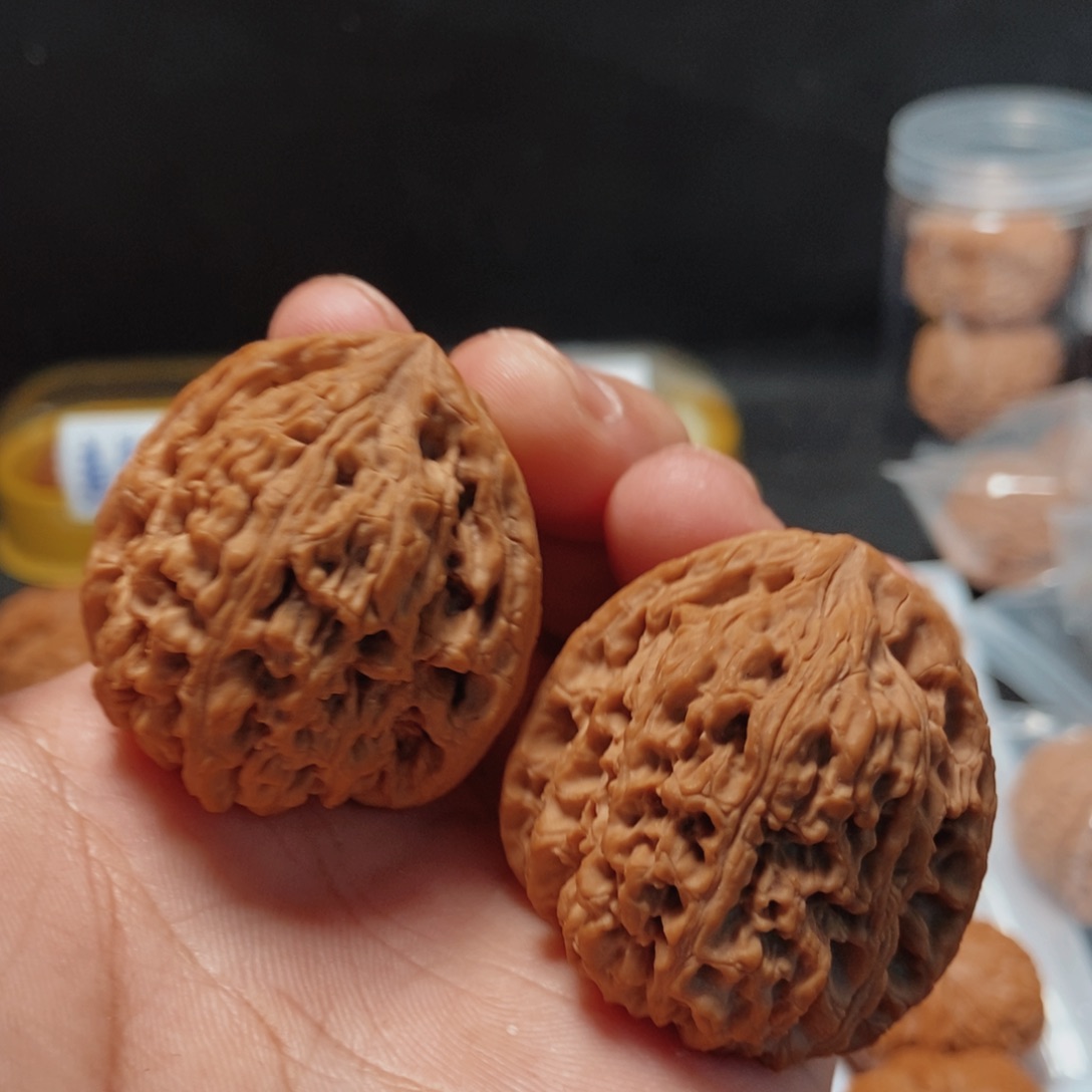 文玩核桃吊坠南疆