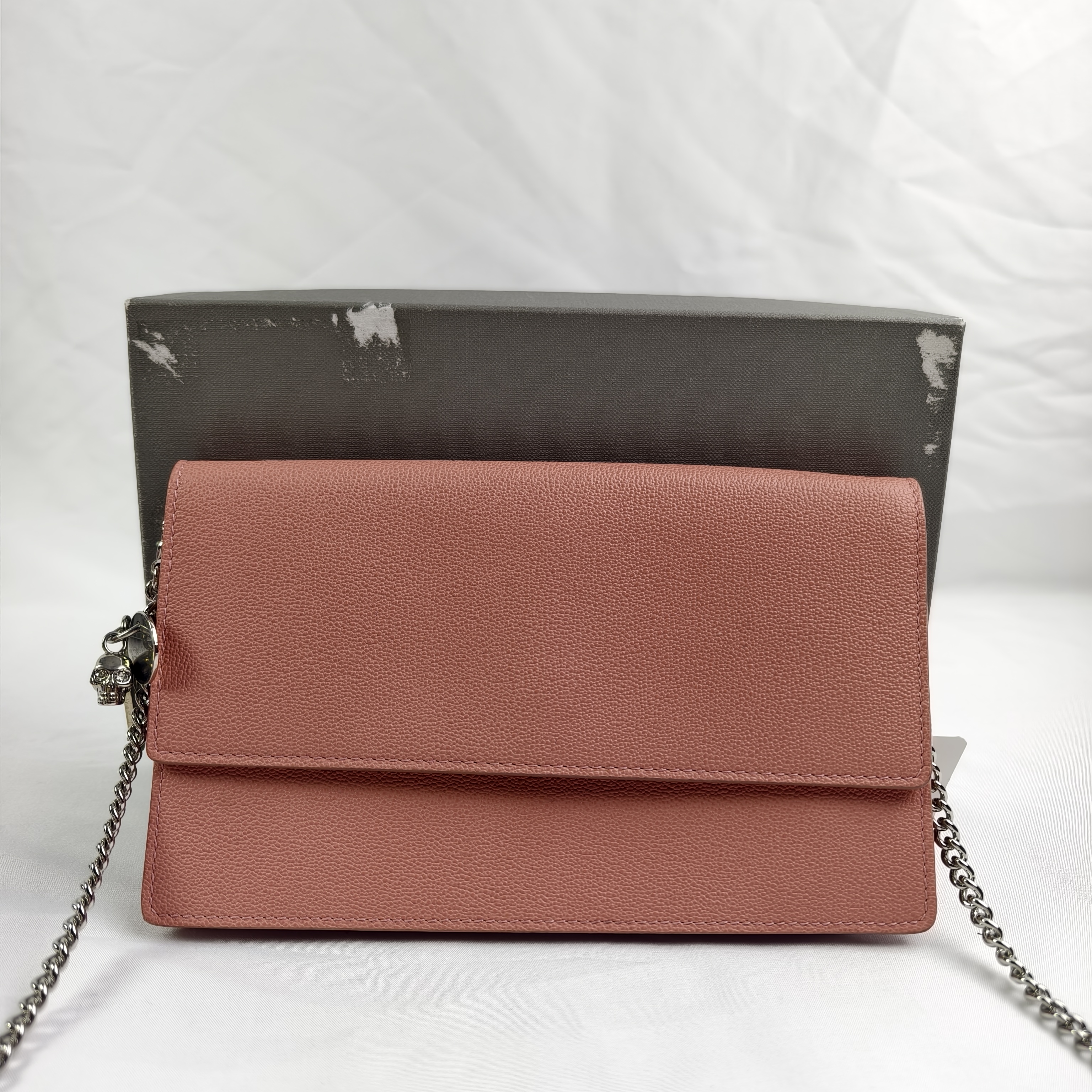 95新 Alexander McQueen/亚历山大·麦昆 麦昆粉色夏日小斜挎包