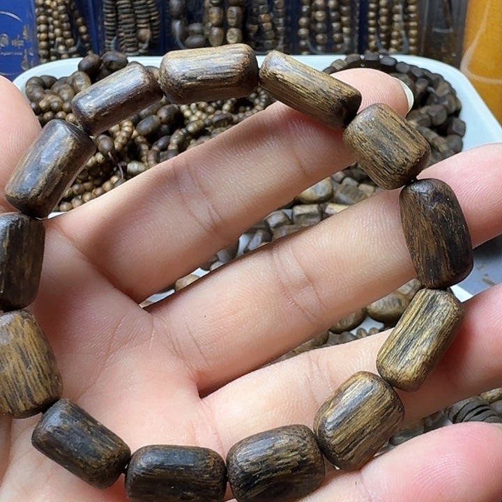 沉香手串张勺子手串9克加