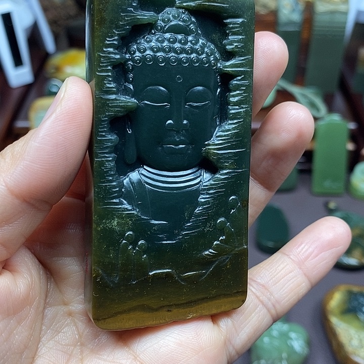 岫岩河磨玉（透闪石质玉）析木未镶嵌一*饮