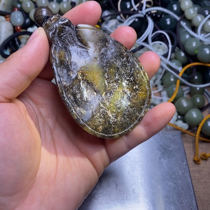 和田玉未镶嵌挂件