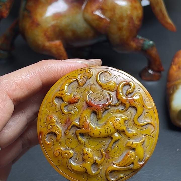 e***郎和田玉（糖玉）未镶嵌颈饰