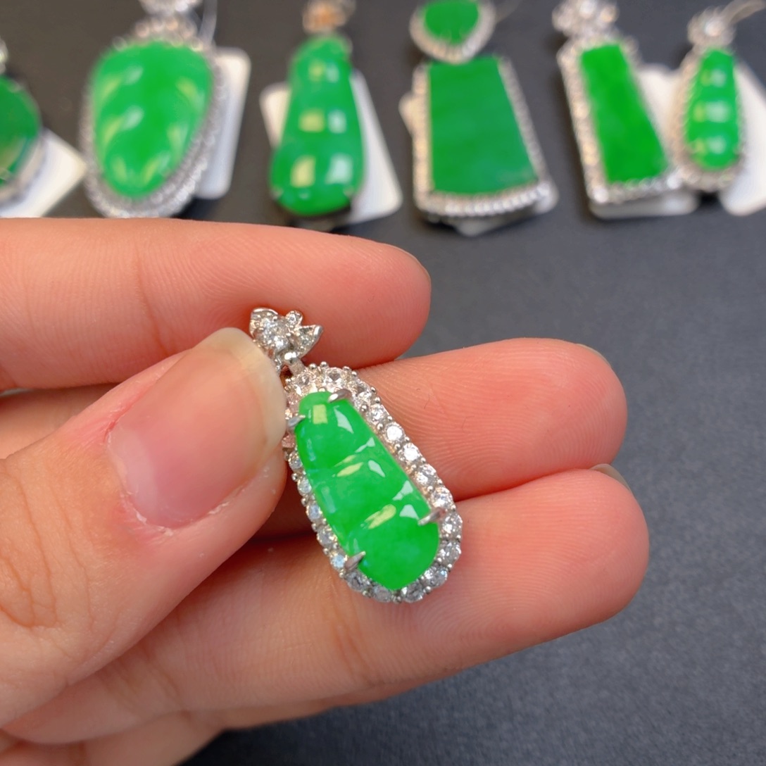 翡翠银S925镶嵌颈饰