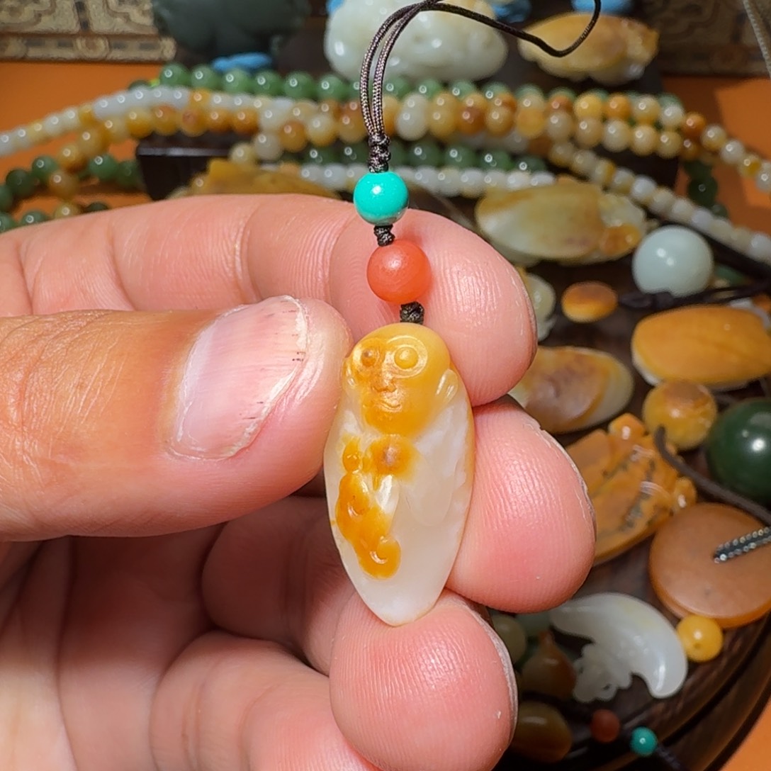 和田玉颈饰未镶嵌