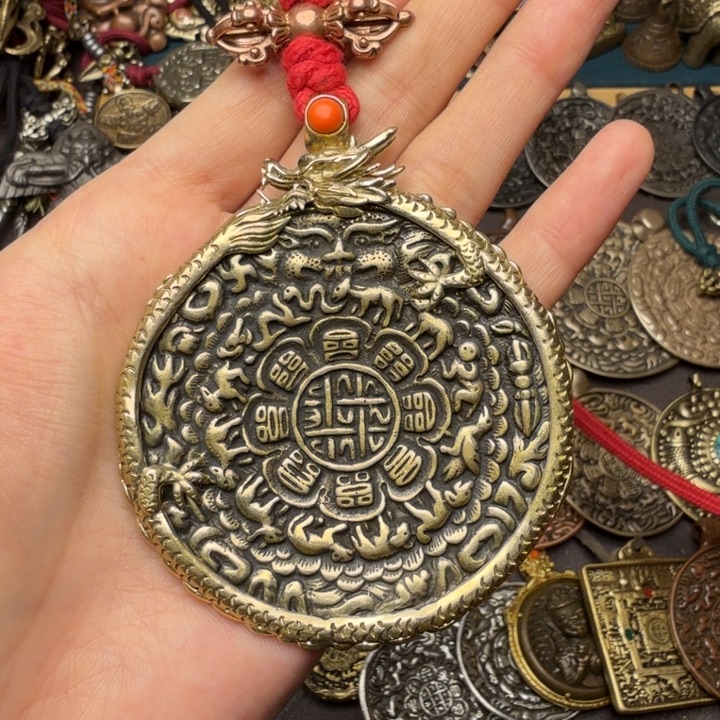 藏传文玩九宫如图