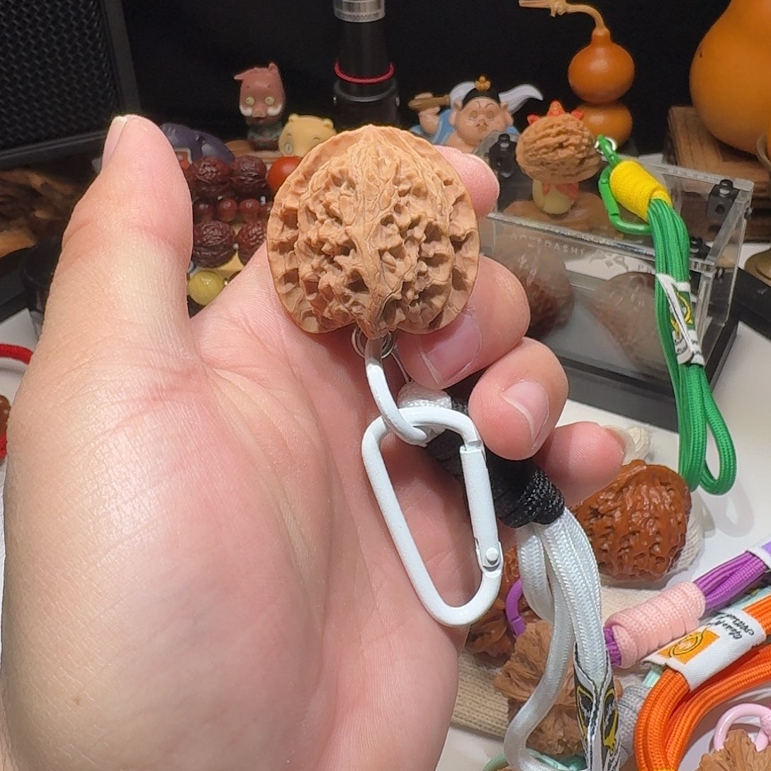 文玩核桃吊坠钥匙