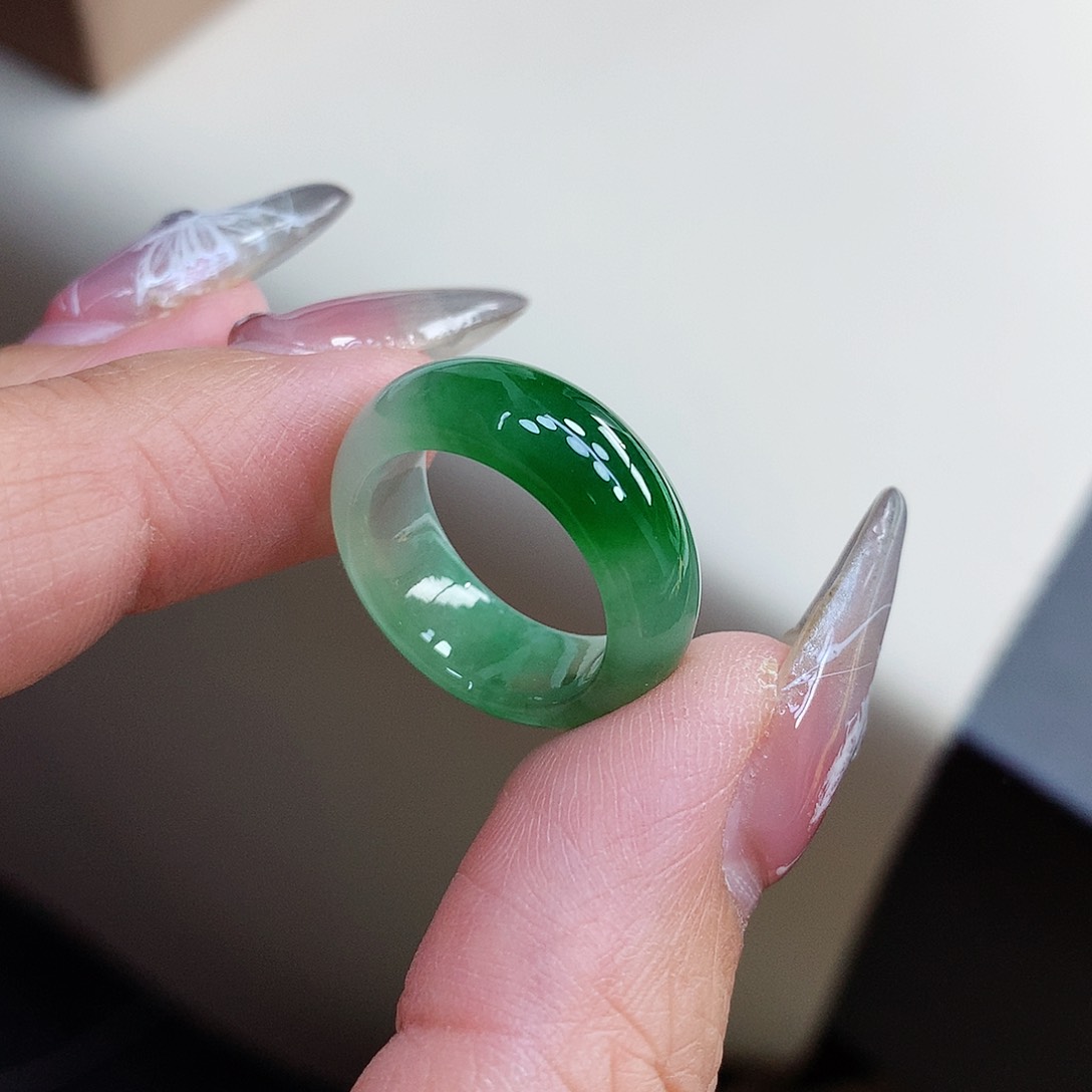 翡翠戒指未镶嵌11号