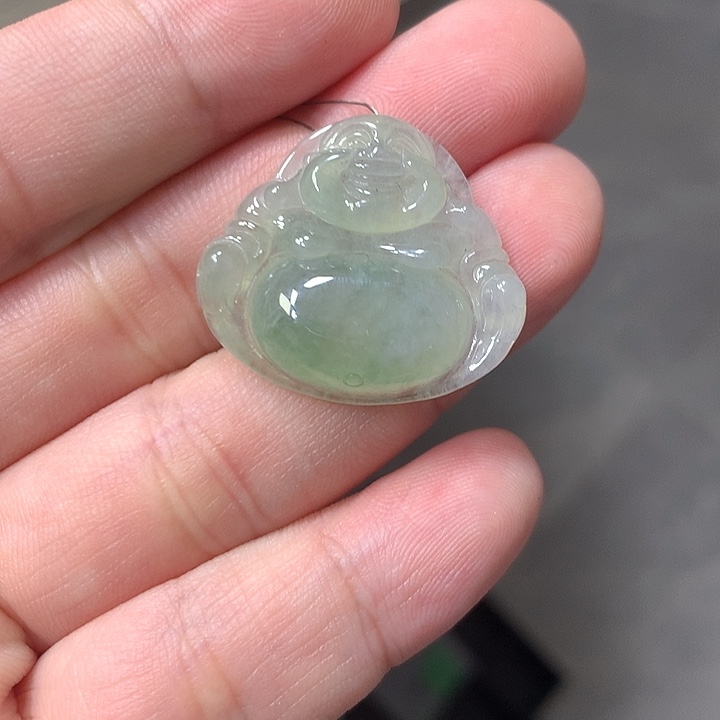 翡翠颈饰未镶嵌佛