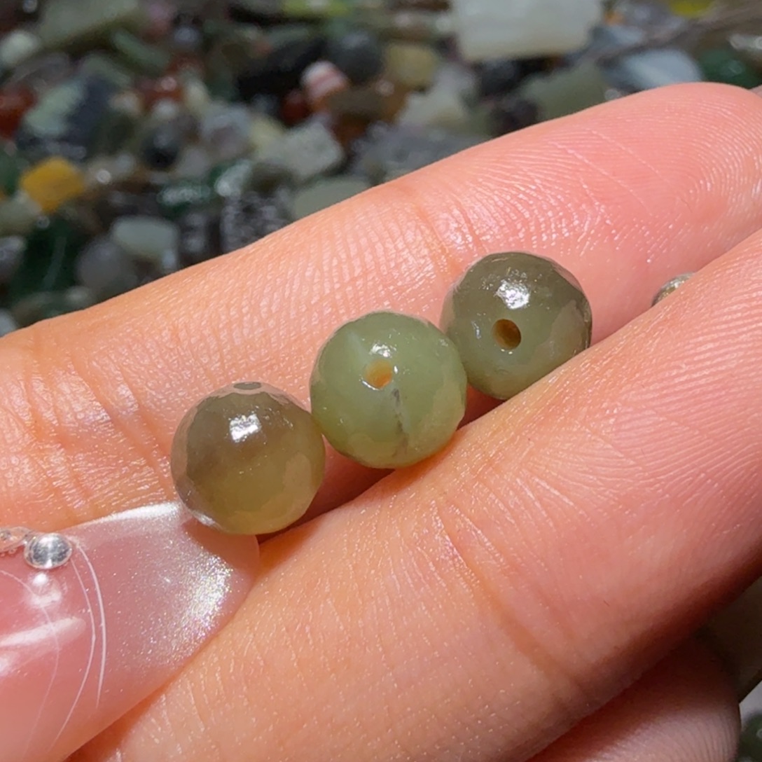 和田玉未镶嵌珠宝半成品