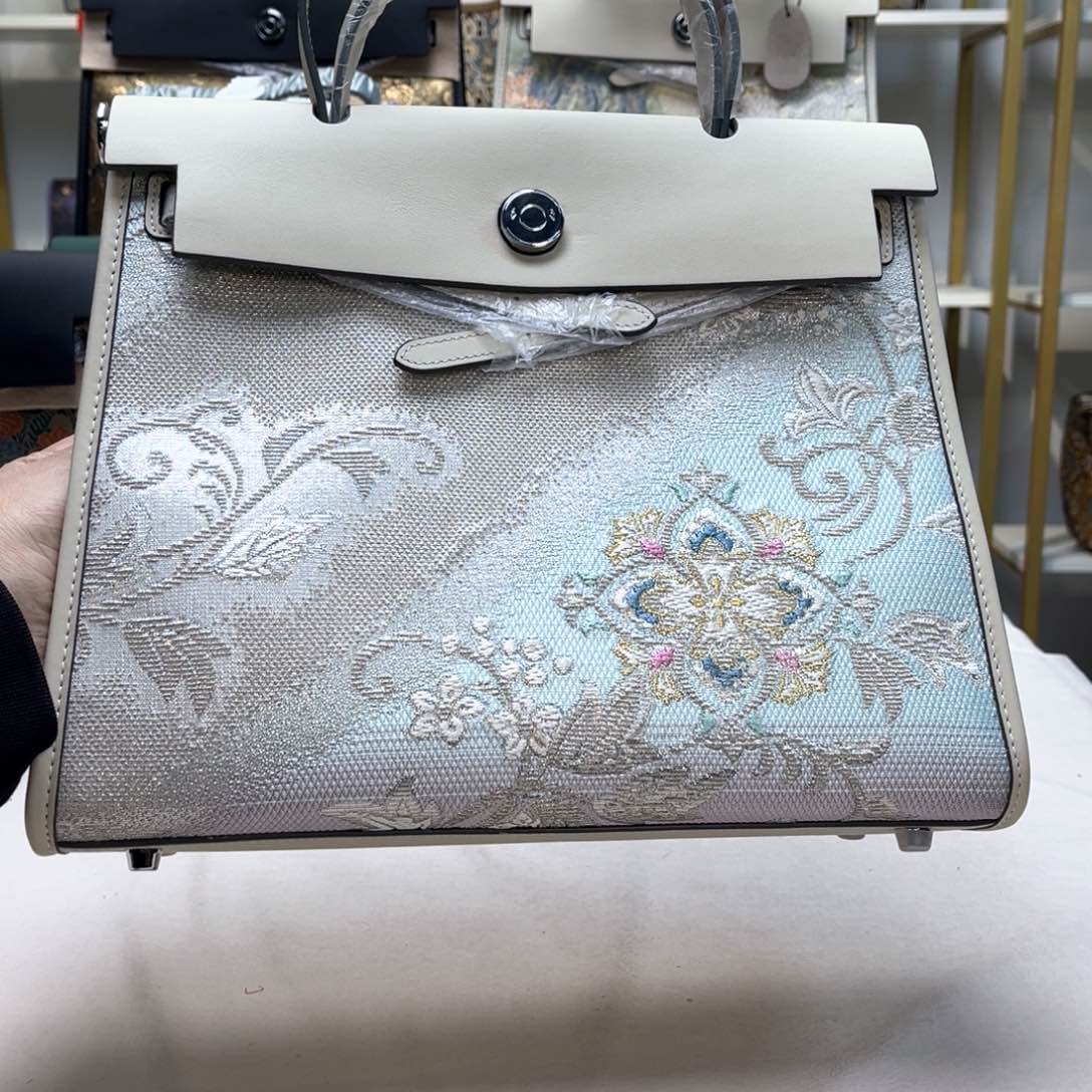 织绣直播间浮力大漏