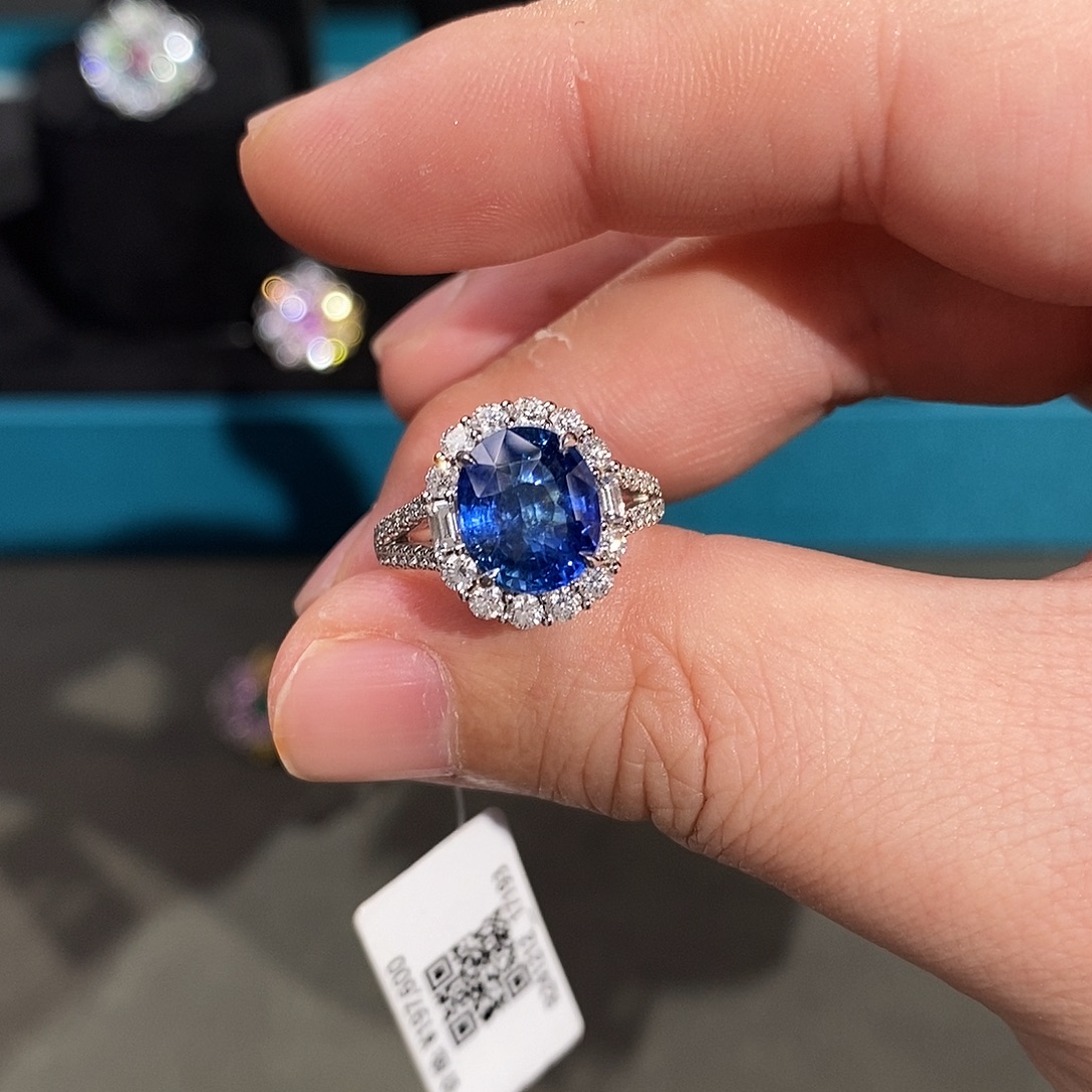 蓝宝石18K金镶嵌戒指AIGS无烧皇家蓝3.51ct