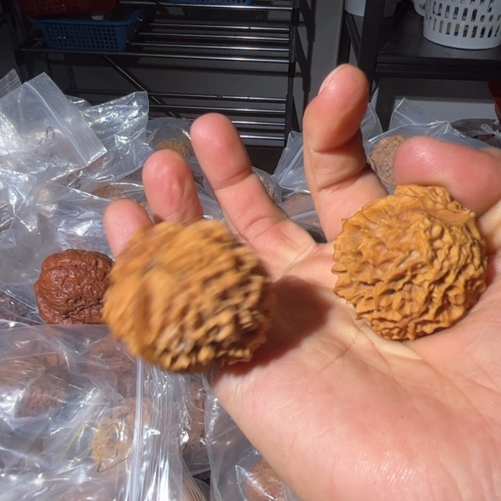 文玩核桃吊坠滇西69