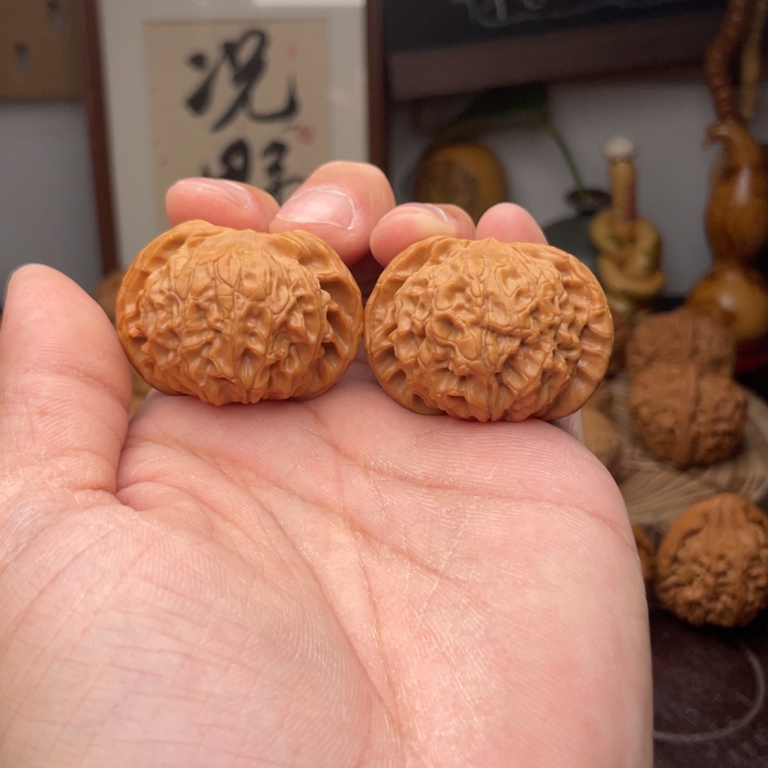 文玩核桃把件核王40