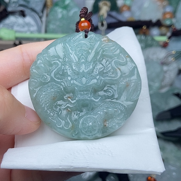 翡翠未镶嵌颈饰翡翠双面