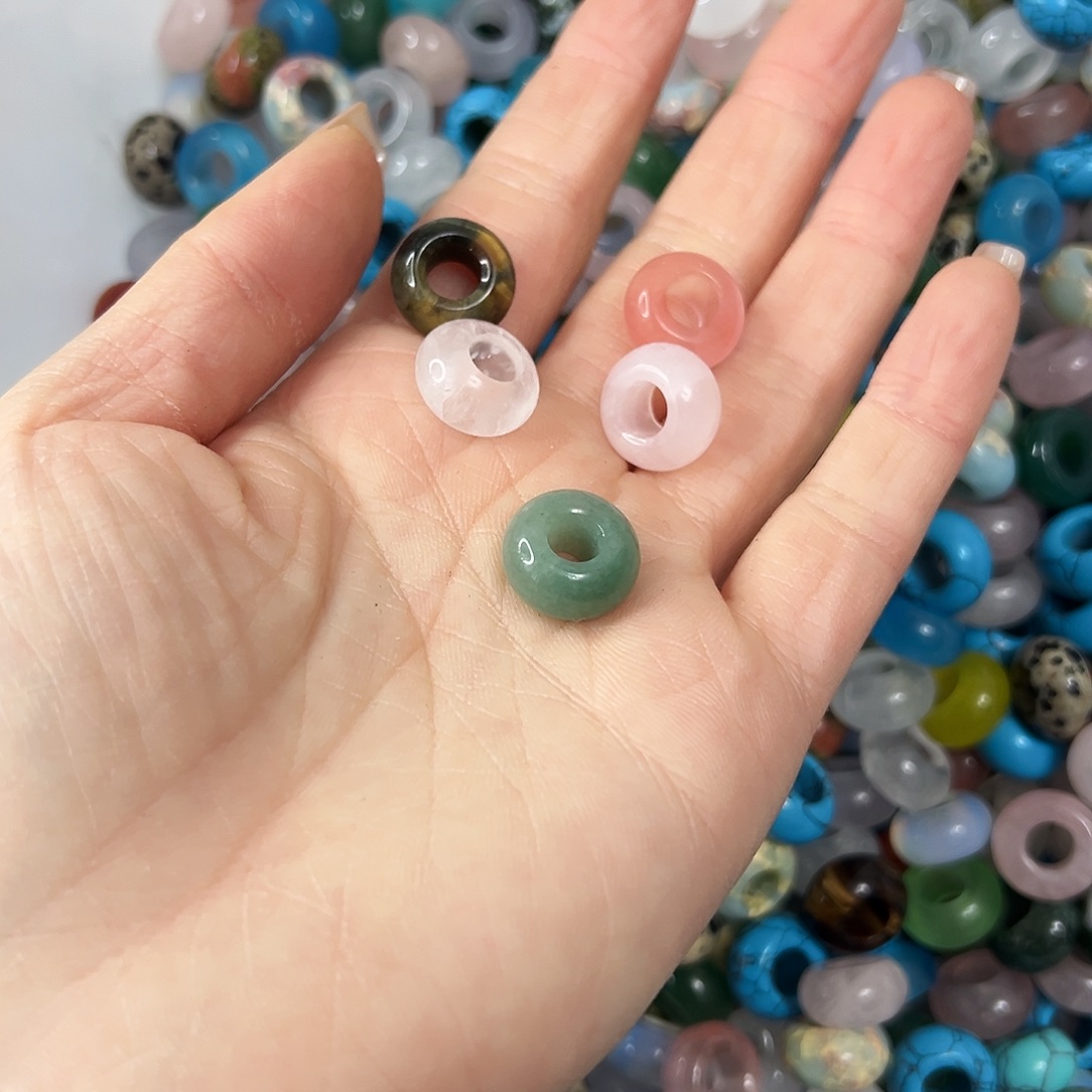 沫****玛瑙/玉髓未镶嵌珠宝半成品，跑环